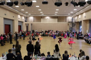 Volles Haus und gute Stimmung im großen Saal des BiKuZ