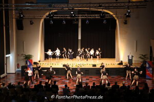 Schüler aus Königstein, Großkrotzenburg und Bensheim demonstrieren Latein- und Standardtänze